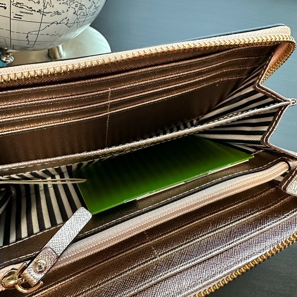 🆕 Kate Spade New York Wallet ♠️ - Picture 6 of 9